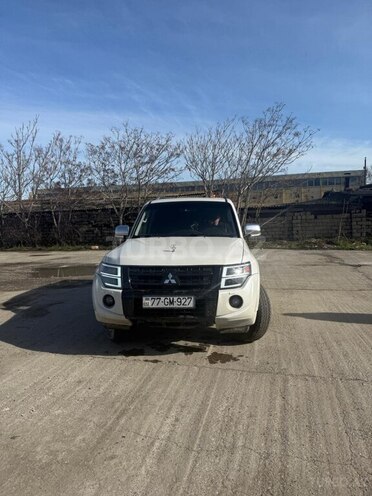 Mitsubishi Pajero 2008, 243,992 km - 3.0 l - Bakı