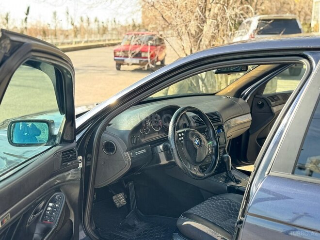 BMW 528 1997, 253,900 km - 2.8 l - Bakı