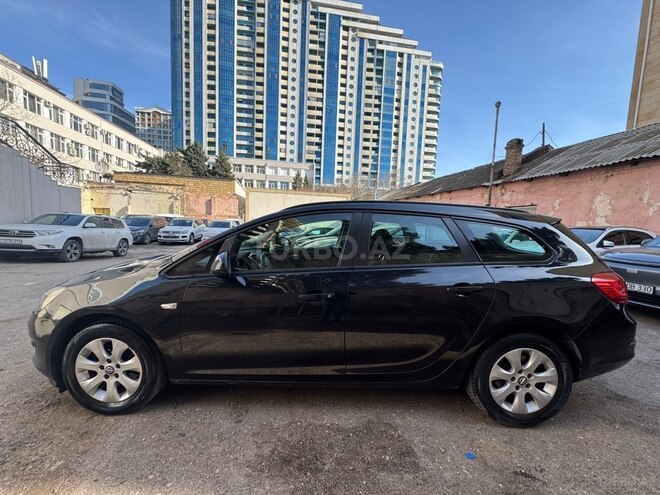 Opel Astra 2015, 255,000 km - 1.6 l - Bakı