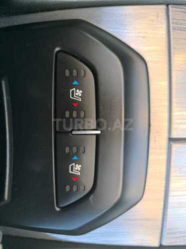 Kia Cadenza-9