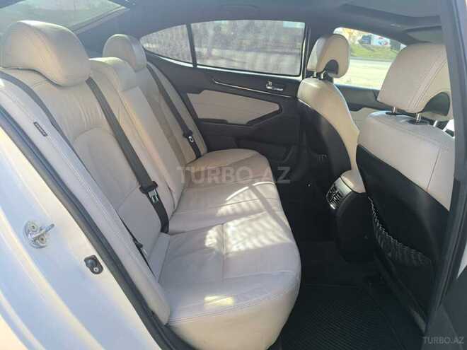 Kia Cadenza-6