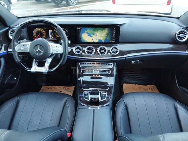 Mercedes E 300-6