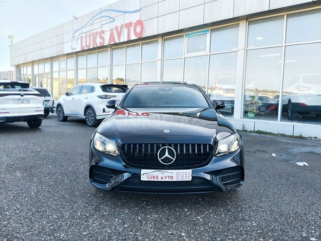 Mercedes E 300-2