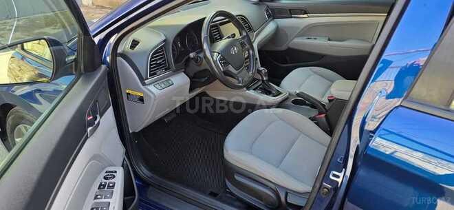 Hyundai Elantra 2018, 120,898 km - 2.0 l - Bakı