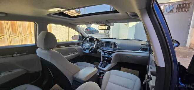 Hyundai Elantra 2018, 120,898 km - 2.0 l - Bakı