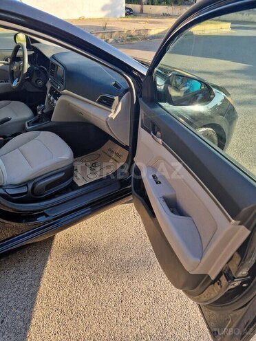Hyundai Elantra 2019, 94,000 km - 2.0 l - Bakı