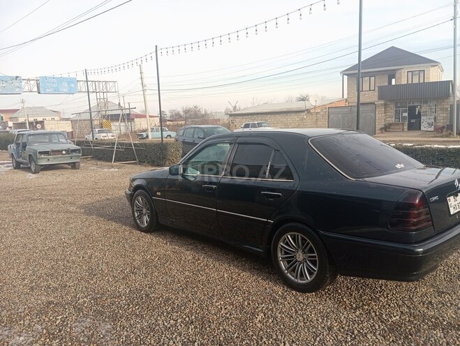 Mercedes C 220 1995, 650,000 km - 2.2 l - Tovuz