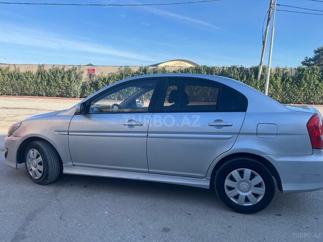 Hyundai Verna 2009, 333,450 km - 1.5 л - Bakı