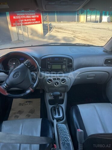 Hyundai Verna 2009, 333,450 km - 1.5 л - Bakı