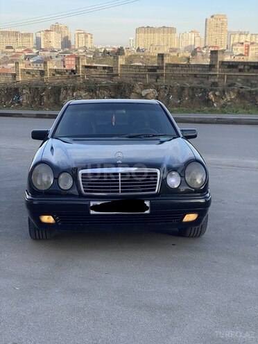 Mercedes E 240 1997, 245,540 km - 2.4 l - Bakı