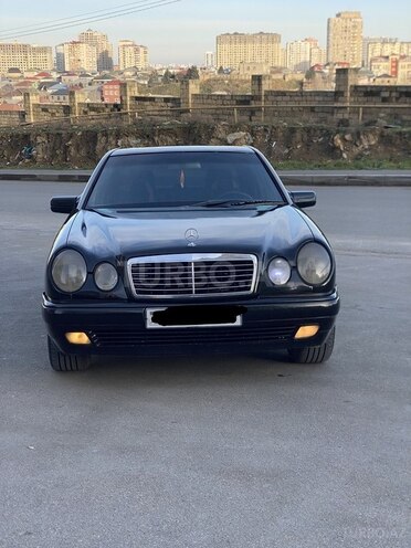 Mercedes E 240 1997, 245,540 km - 2.4 l - Bakı