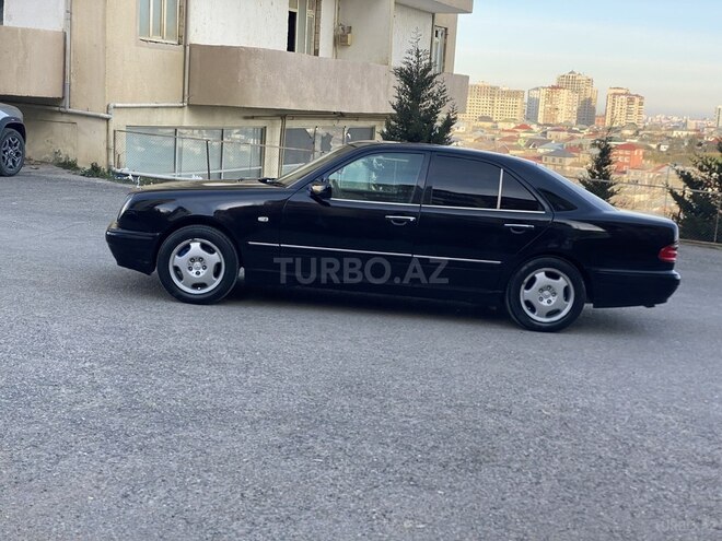 Mercedes E 240 1997, 245,540 km - 2.4 l - Bakı