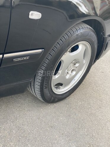 Mercedes E 240 1997, 245,540 km - 2.4 l - Bakı