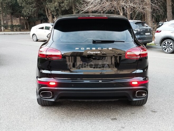 Porsche Cayenne-5