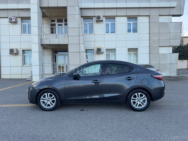 Toyota Yaris iA 2016, 181,800 km - 1.5 л - Bakı