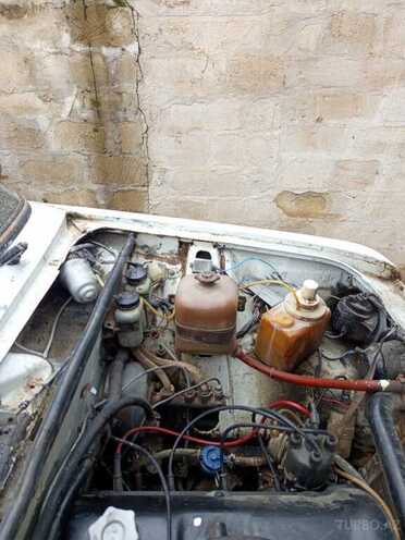 LADA (VAZ) 2106 1985, 110,000 km - 1.6 l - Salyan