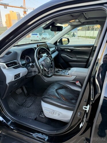 Toyota Highlander 2023, 44,000 km - 2.5 l - Bakı