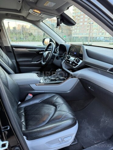 Toyota Highlander 2023, 44,000 km - 2.5 l - Bakı