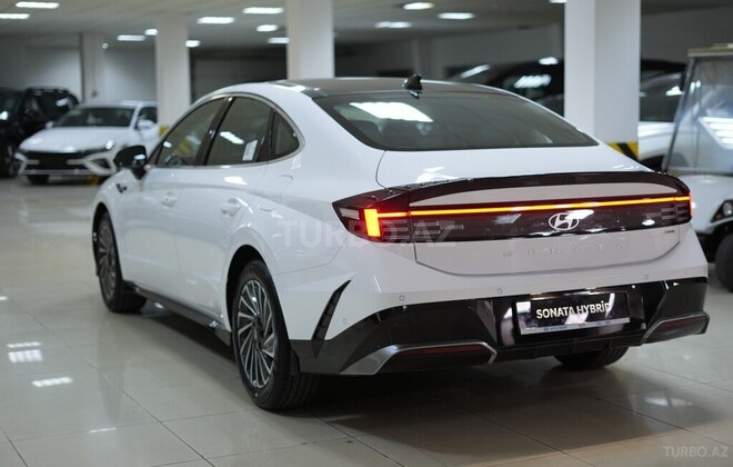 Hyundai Sonata-8