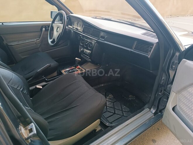 Mercedes 190 1991, 267,000 km - 2.0 л - Bakı