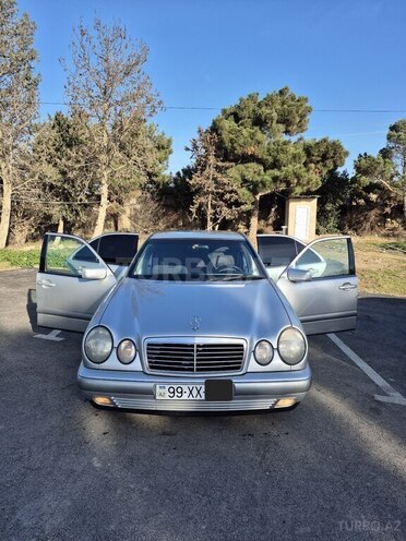 Mercedes E 240 1998, 380,000 km - 2.4 l - Bakı
