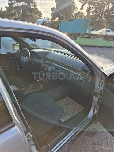Mercedes E 240 1998, 380,000 km - 2.4 l - Bakı