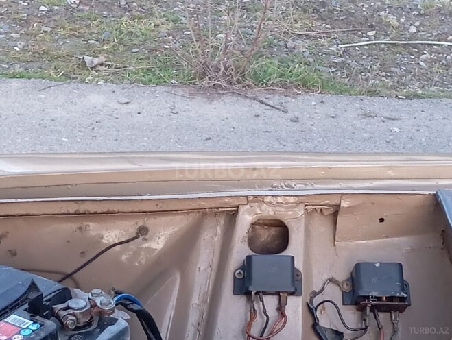LADA (VAZ) 2106 1984, 258,963 km - 1.6 l - Salyan