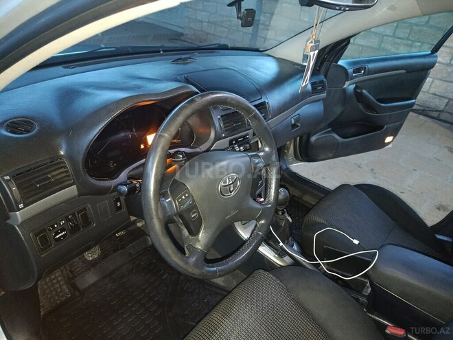 Toyota Avensis 2006, 324,772 km - 2.0 л - Neftçala
