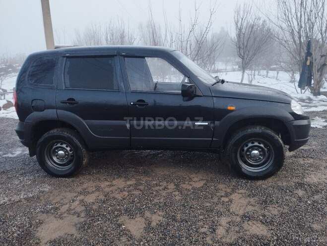 Chevrolet Niva 2010, 333,300 km - 1.7 l - Biləsuvar