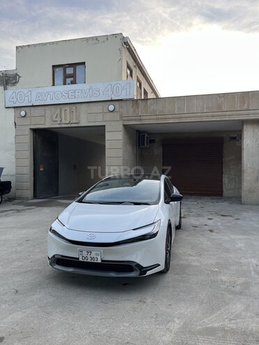 Toyota Prius-2