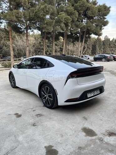 Toyota Prius-6