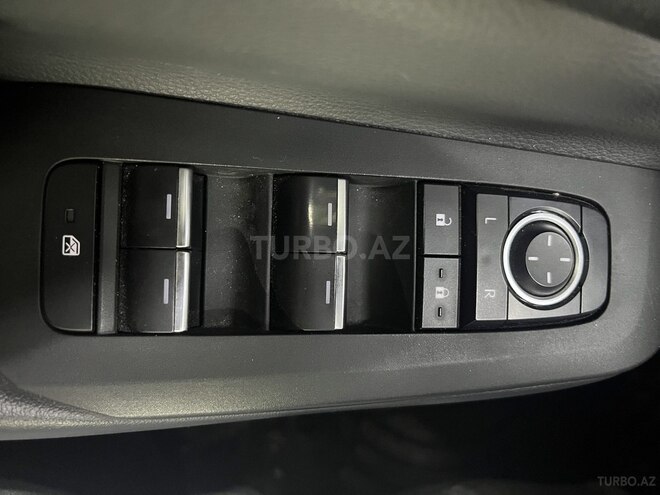Toyota Prius-12