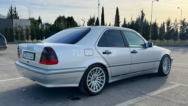 Mercedes C 220 1998, 381,500 km - 2.2 l - Salyan
