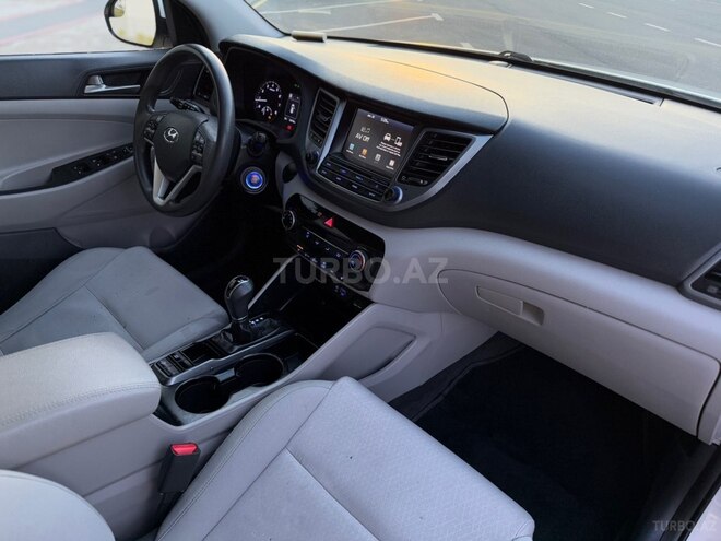 Hyundai Tucson 2017, 190,000 km - 2.0 л - Bakı