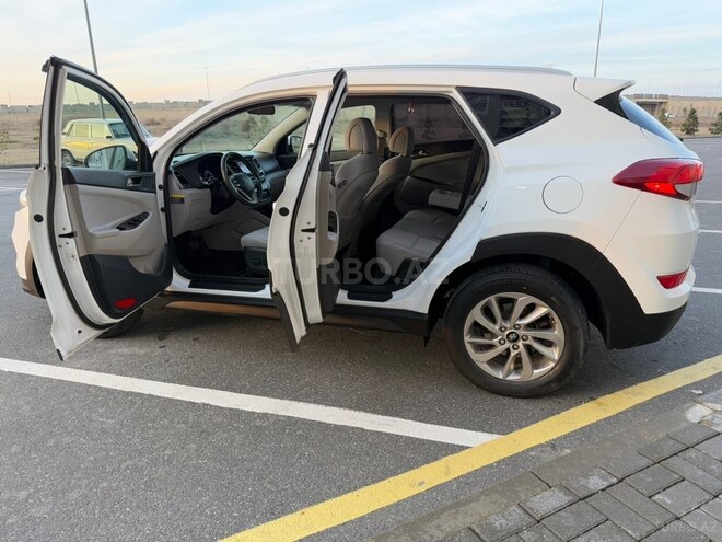 Hyundai Tucson 2017, 190,000 km - 2.0 л - Bakı