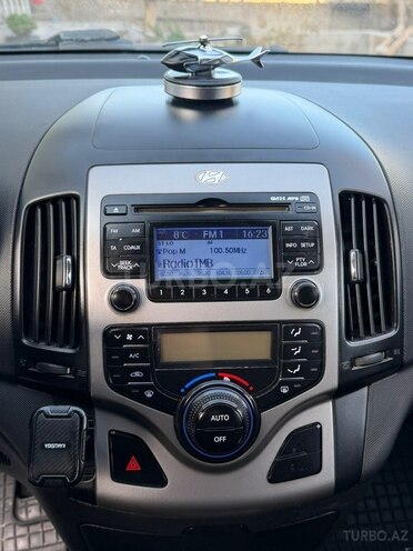 Hyundai i30 2010, 225,000 km - 1.6 л - Bakı