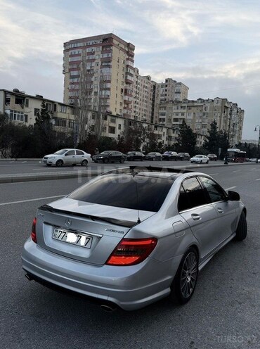 Mercedes C 300 4MATIC 2008, 230,000 km - 3.0 л - Bakı