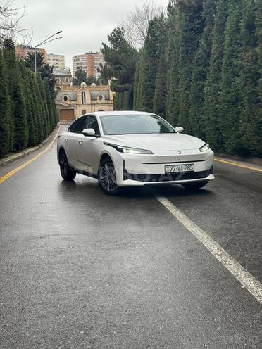 Changan Qiyuan A05 2025, 30,000 km - 1.5 л - Bakı