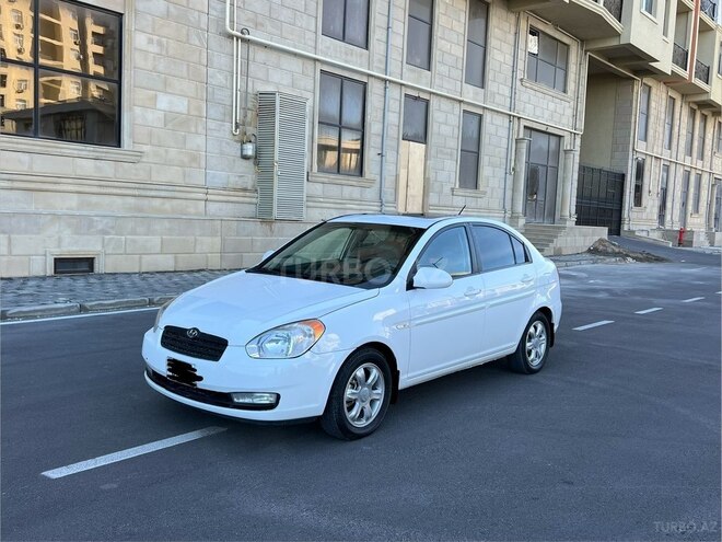 Hyundai Accent-6