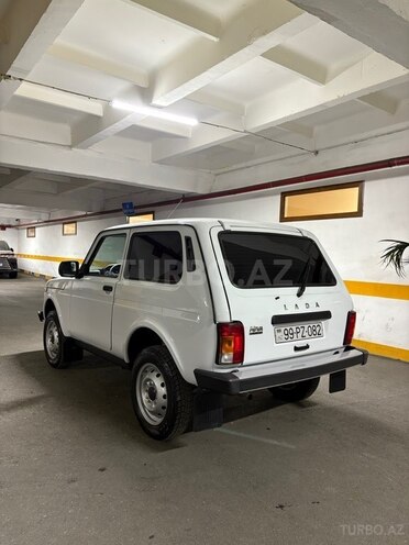 LADA (VAZ) Niva-9
