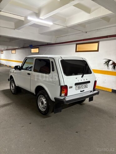 LADA (VAZ) Niva-12