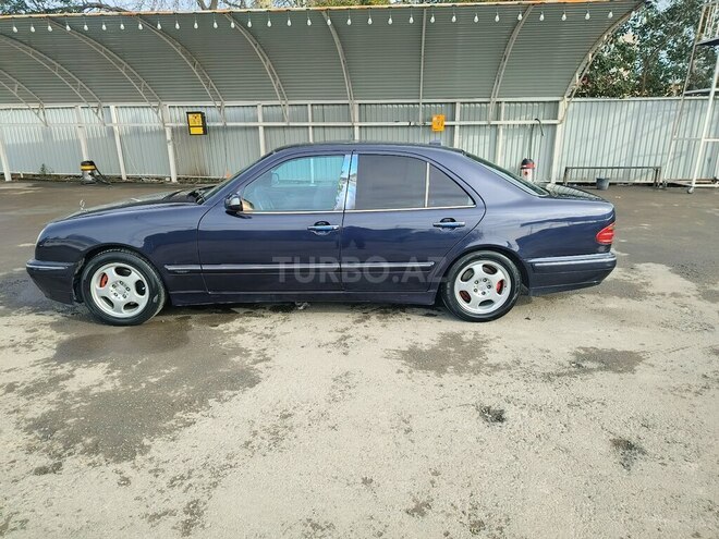 Mercedes E 270 2000, 409,000 km - 2.7 l - Bərdə