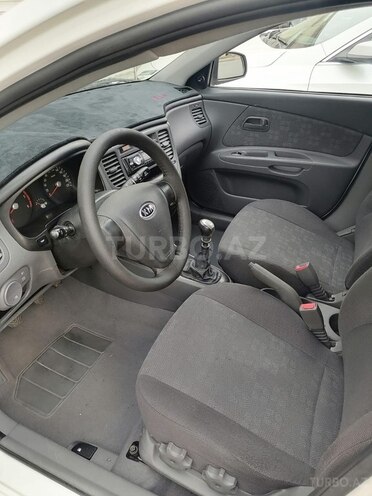 Kia Rio-3