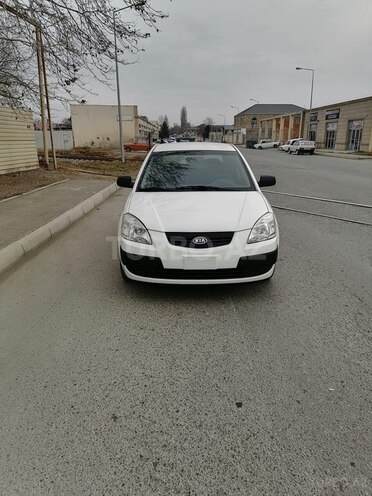 Kia Rio-1