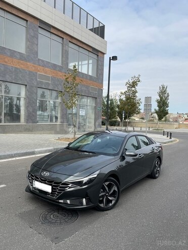Hyundai Elantra-3