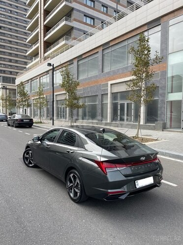 Hyundai Elantra-5