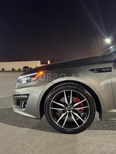 Kia Optima-5