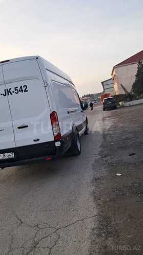 Ford Transit-7