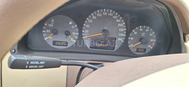 Mercedes E 320 2000, 234,000 km - 3.2 l - Gəncə