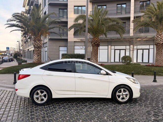 Hyundai Accent 2016, 154,000 km - 1.6 l - Bakı